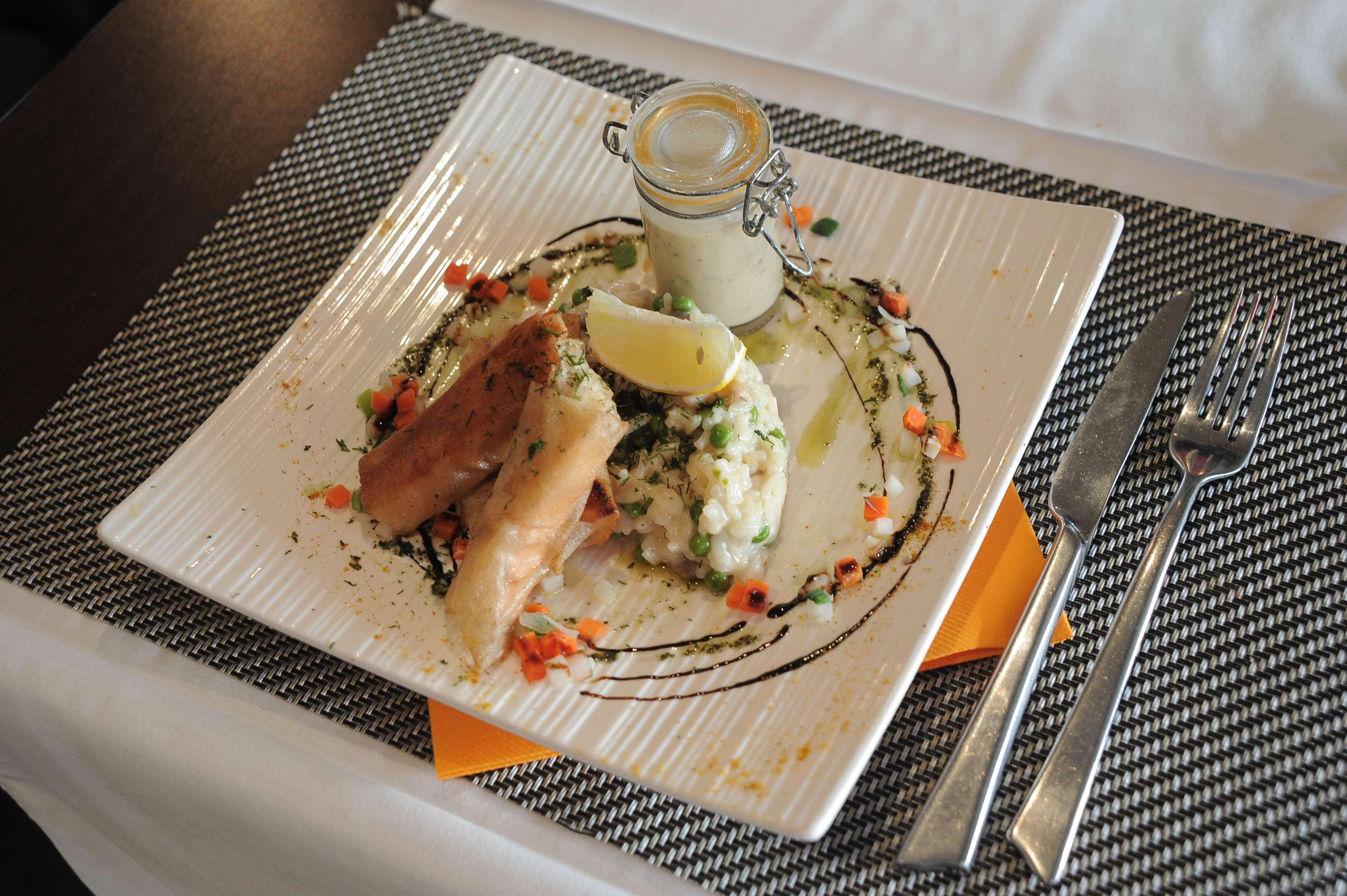 Hotel Kyriad Dieppe Saint-Aubin-sur-Scie ภายนอก รูปภาพ