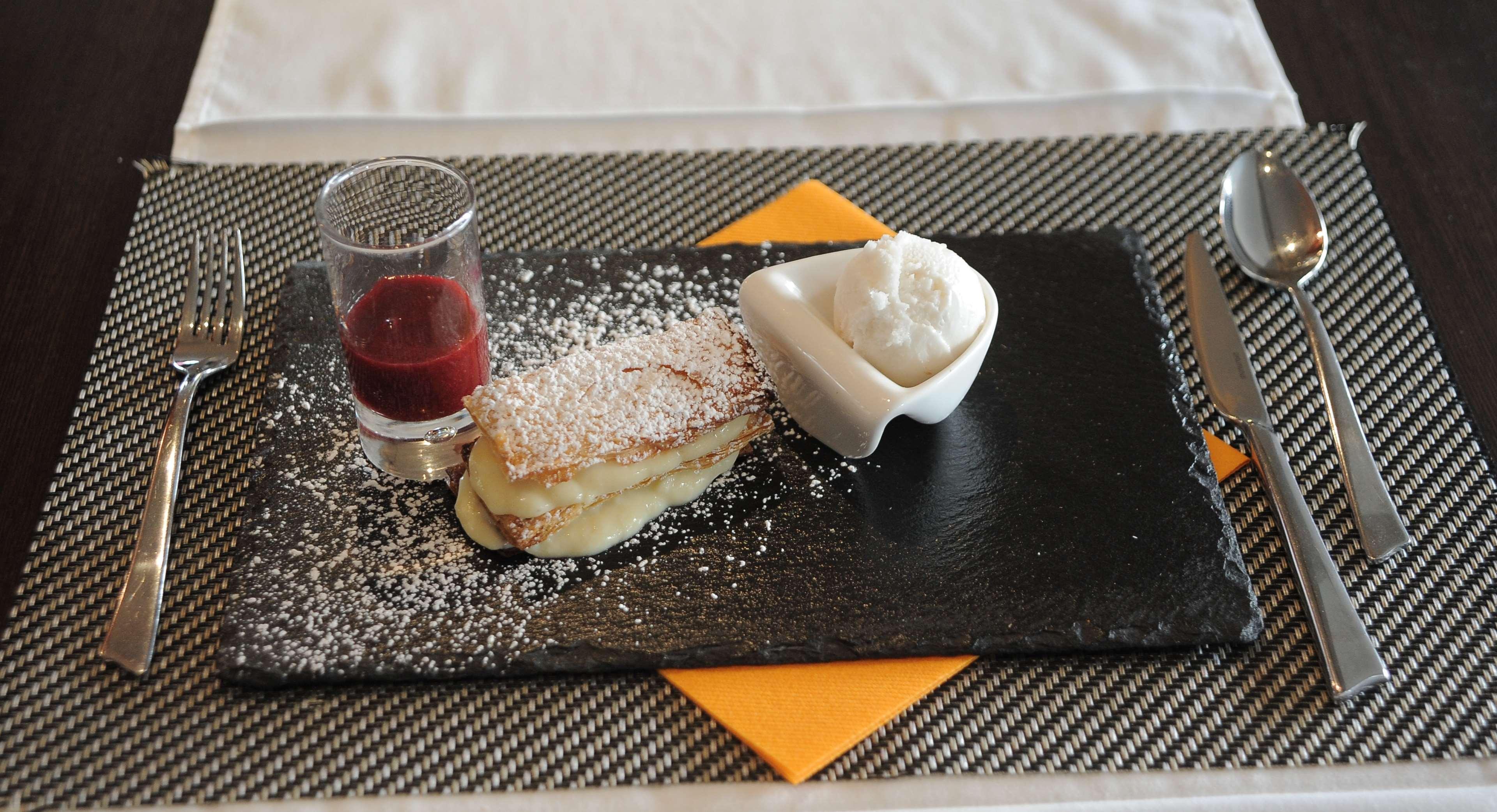 Hotel Kyriad Dieppe Saint-Aubin-sur-Scie ภายนอก รูปภาพ