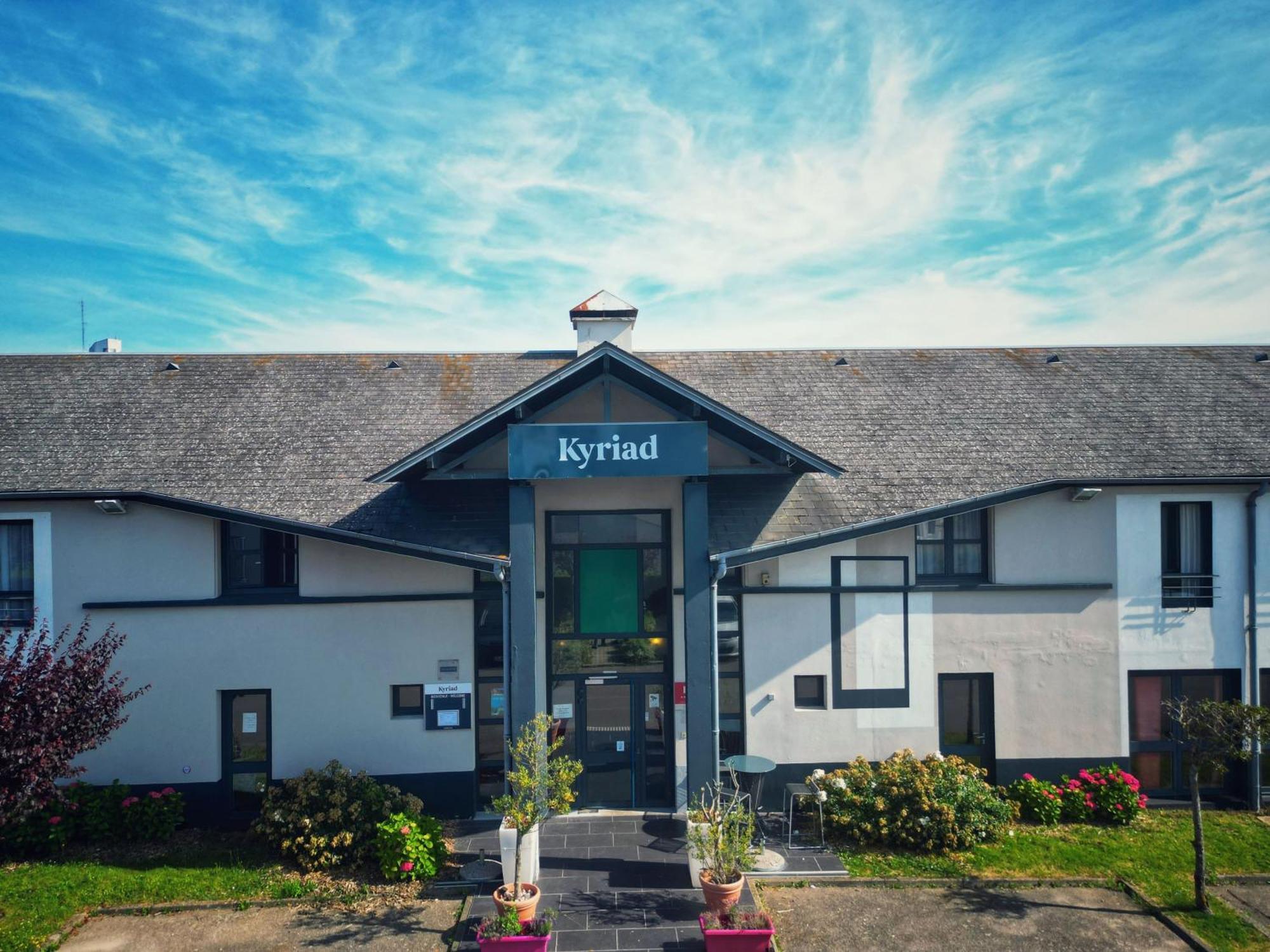 Hotel Kyriad Dieppe Saint-Aubin-sur-Scie ภายนอก รูปภาพ