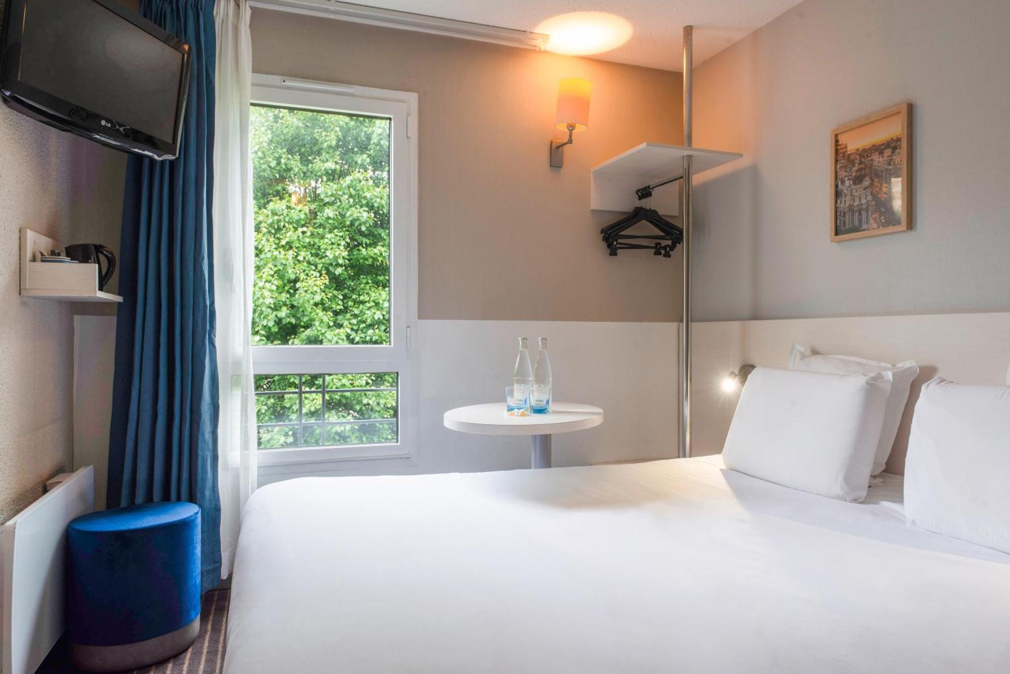 Hotel Kyriad Dieppe Saint-Aubin-sur-Scie ภายนอก รูปภาพ